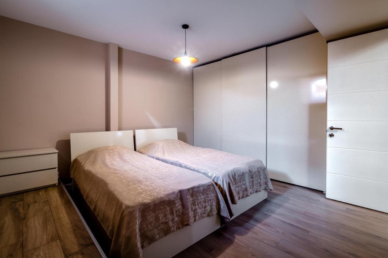 Modern Apartment In Old Τυφλίδα Εξωτερικό φωτογραφία