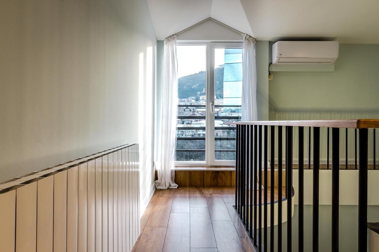 Modern Apartment In Old Τυφλίδα Εξωτερικό φωτογραφία