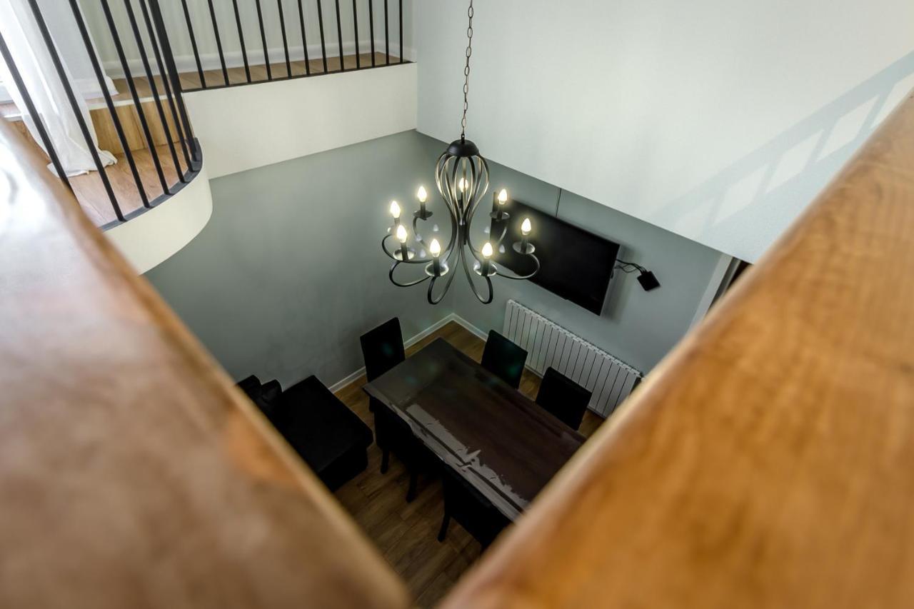 Modern Apartment In Old Τυφλίδα Εξωτερικό φωτογραφία
